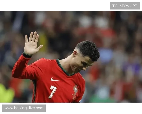 一米五身高踢足球的球星如何在绿茵场上创造奇迹的故事