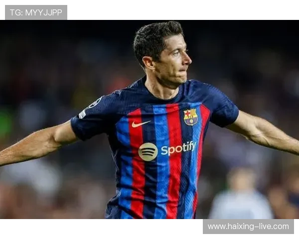 现役十大足球球星排名揭秘 谁将成为全球足坛的领军人物 现役十大足球球星排名揭秘 谁将成为全球足坛的领军人物