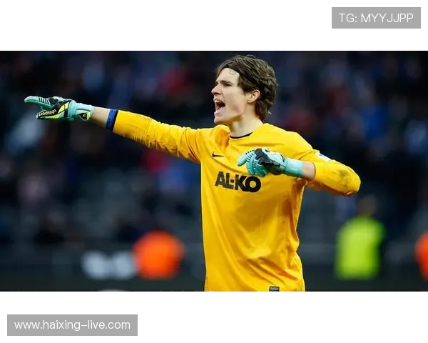 维嘉：谁是这位神秘足球队球星？