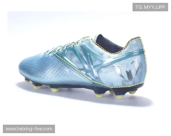 足球明星常穿的板鞋推荐及其品牌解析 足球明星常穿的板鞋推荐及其品牌解析